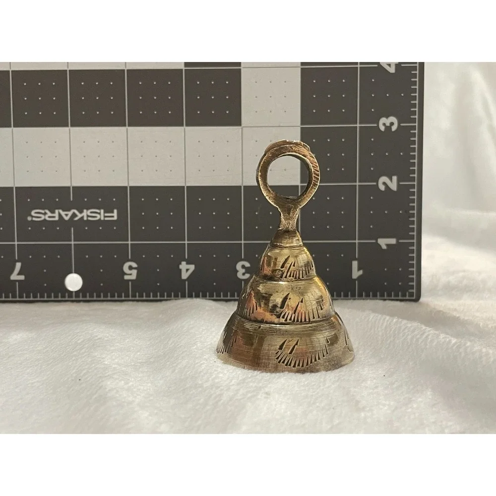 Antique Hand Carved Solid BrassBell Made in India missing clapper from inside